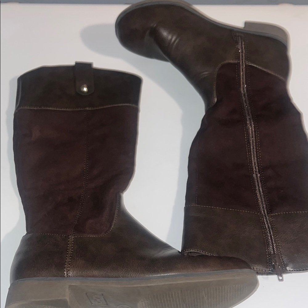 3/$15. Girl Children’s Place boots size 2